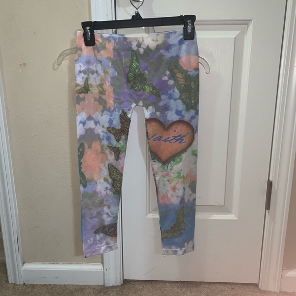 Faith butterflies floral capri leggings one size - Picture 1 of 4